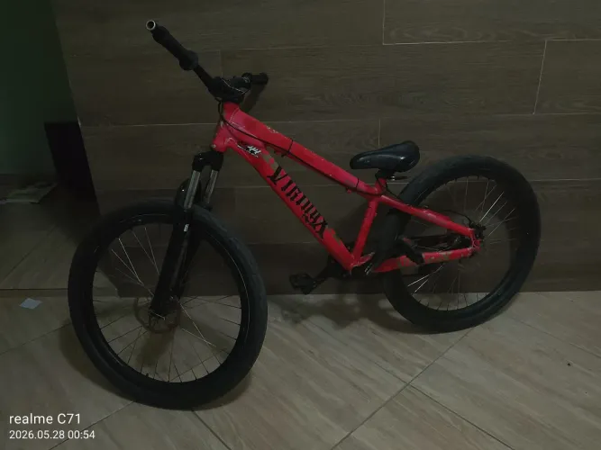 Vendo vikingx aro 26 troco em iPhone dependendo dou volta 
