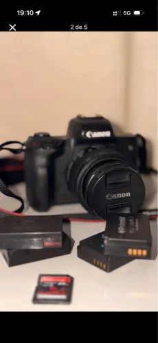 Cânon EOS M50 com lente Cânon + lente vintage 35mm + 4 baterias e acessórios