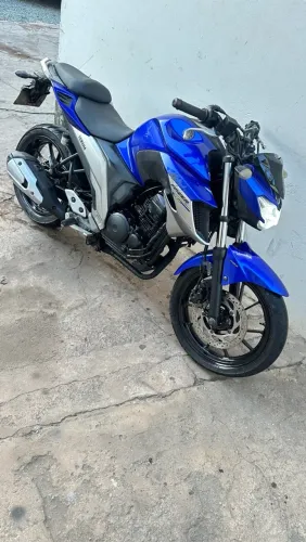 Fazer 250. Fifi