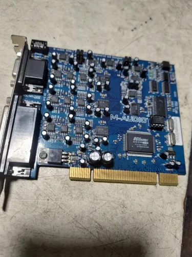 Placa de áudio pci sem cabos