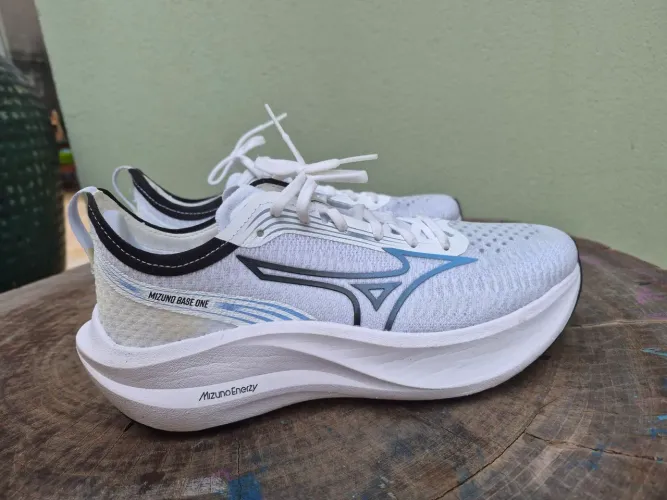 Mizuno base one 39