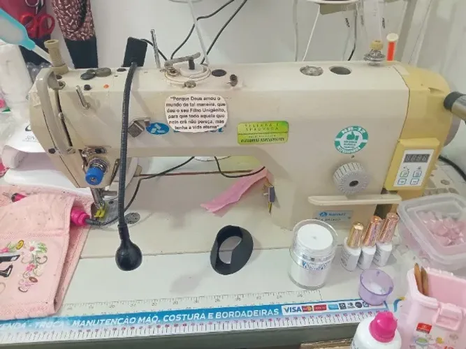Maquina de costura
