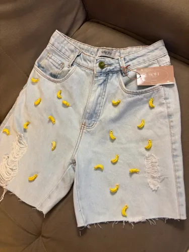 Short jeans