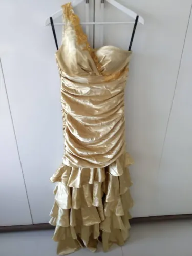 Vestido de Festa Dourado