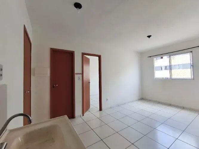 ALUGO APARTAMENTO DE 2/4 NA ROD. MÁRIO COVAS