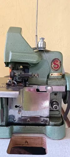 Máquina de Costura Overlock Semi Industrial