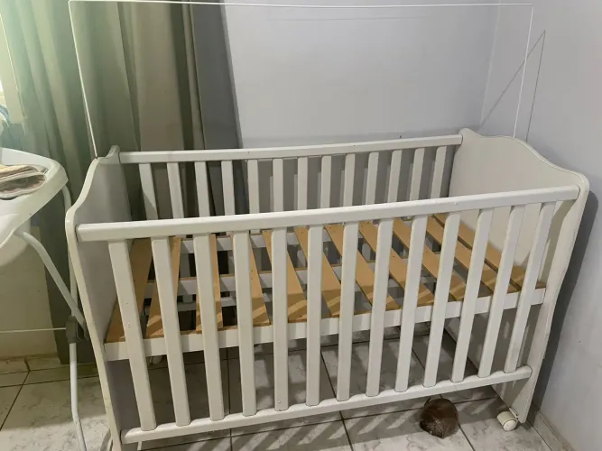 VENDO BERÇO DE BEBÊ ?