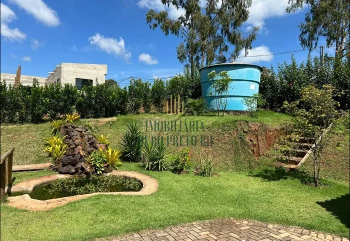 Maravilhoso Sítio a Venda em Mateus Leme com terreno de 2.170 m²