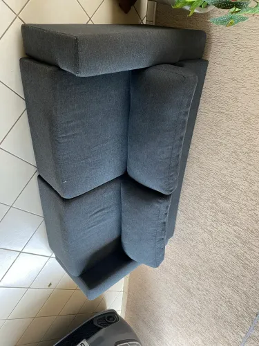 Sofá moderno em ótimo estado
