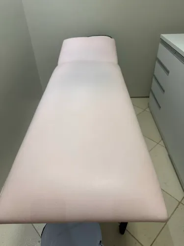 Maca, mocho, escada e carrinho auxiliar