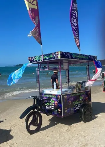 VENDO CARRINHO DE AÇAÍ NOVO 