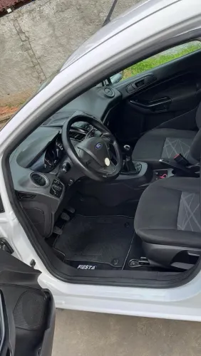 Ford Fiesta 1.5 16V Flex Mec. 5P 2014