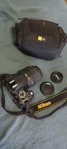 Nikon D3100 (Conserto/Retirada de Peças)
