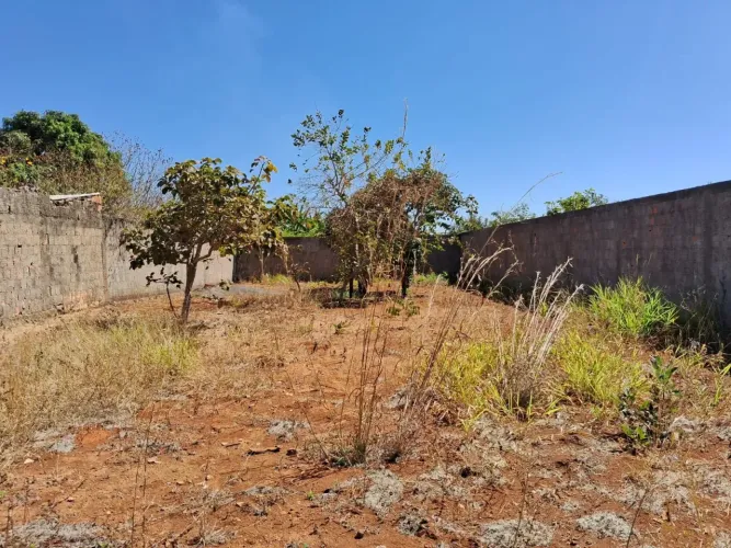 Lote em Planaltina de Goiás com 360 metros