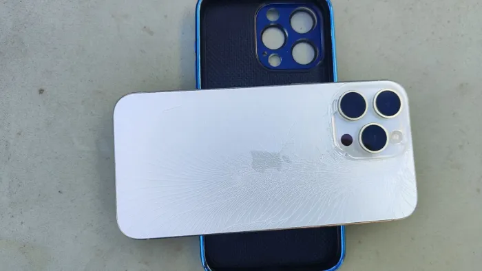 Vendo iPhone 15 Pro-Max