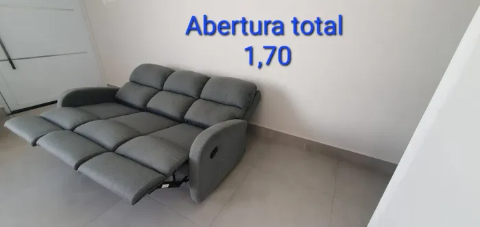 Sofá Retrátil e Reclinável 3 Lugares - Estrutura Metálica - Estado de Novo