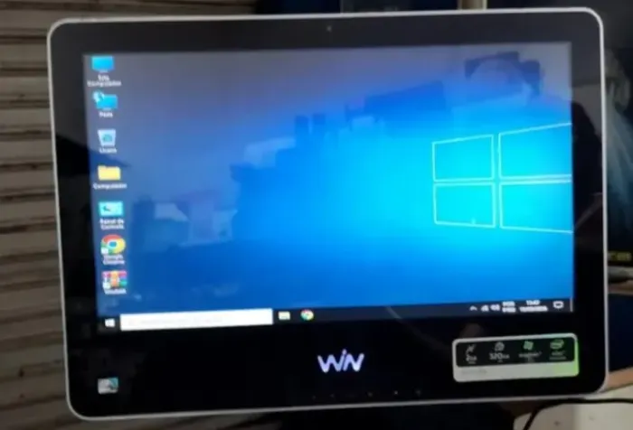 ALL IN ONE CCE (PROCESADOR ATOM 1.6/HD 320/2 GB DE MEMÓRIA)