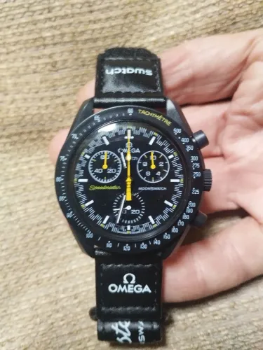 Relógio Omega Swatch MoonSwatch Mission to Mercury Preto fundo preto com amarelo NOVO ZERO