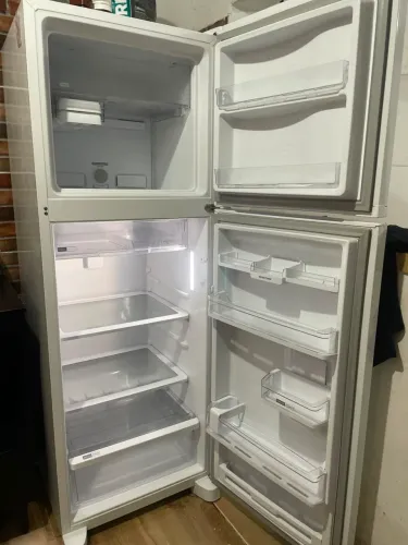 Geladeira frost free duplex 385l Brastemp 