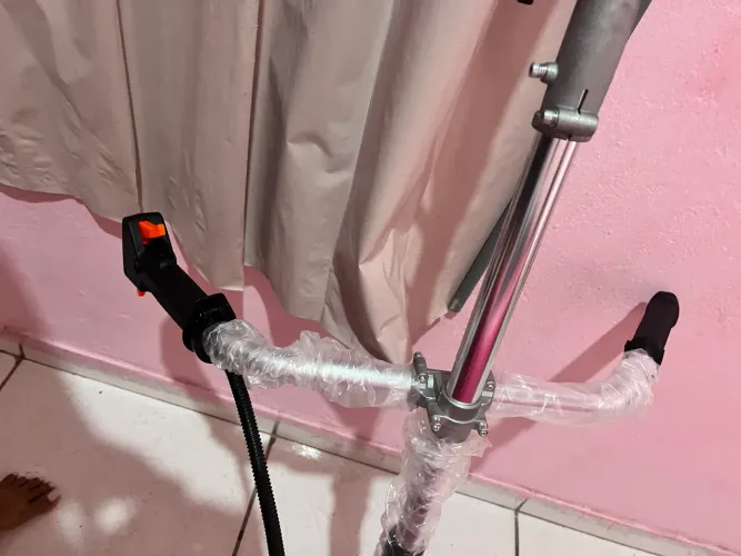 Vendo roçadeira nova stihl nunca usada está totalmente nova com seus accesorios