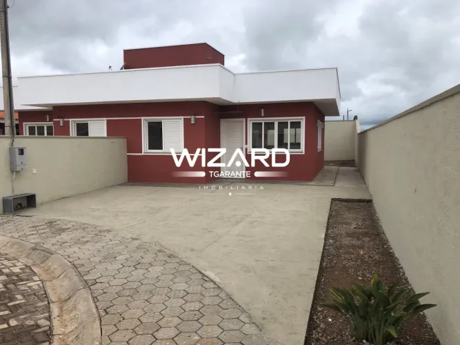 Casa térrea em Condomínio com 2 dormitórios para venda - 185m² e 3 vagas