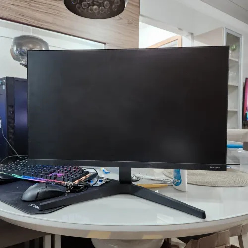 Monitor Samsung 24 Full HD IPS 75hz