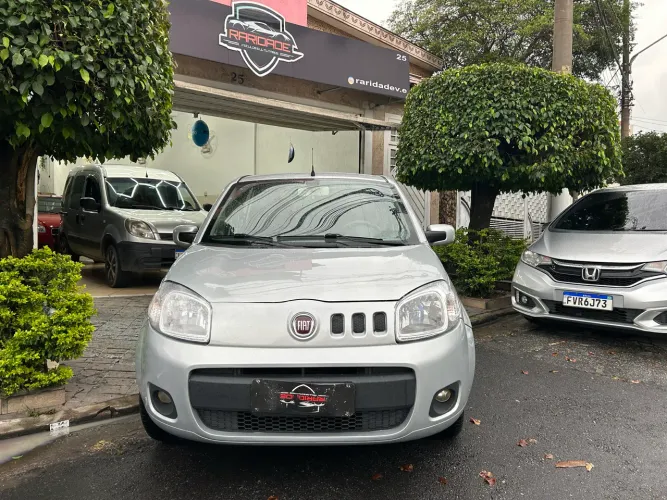 Fiat Uno Vivace Celeb. 1.0 EVO F.flex 8V 5P 2012