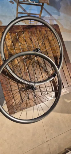 Par de Rodas aro 29 para mtb em Carbono