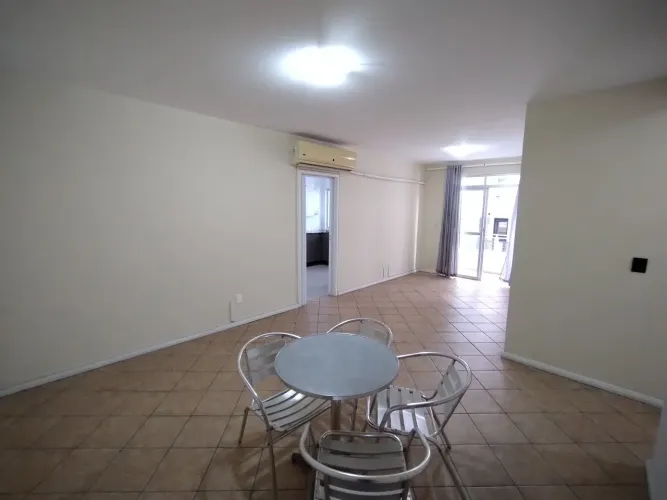 Apartamento de 2 dormitórios à venda em Capoeiras, Florianópolis - SC