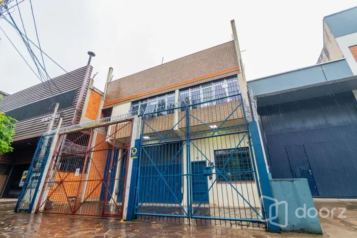 Pavilhão em Navegantes com 580 m² , 6 vaga(s).