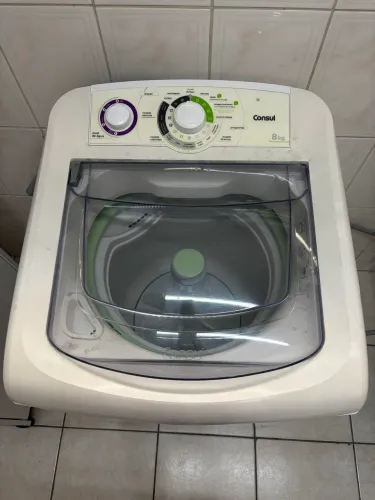 Vendo máquina de lavar roupas 8kg