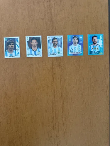 Figurinhas Messi Copa - 2014, 18, 22 e 26