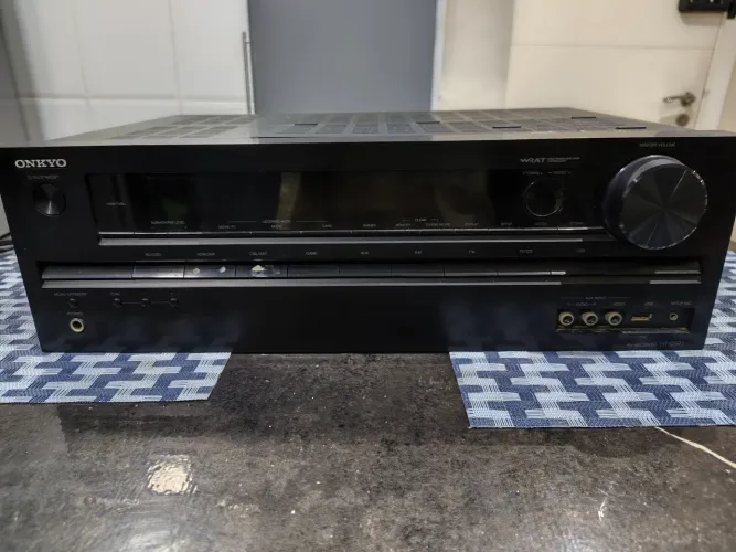 Receiver Onkyo HT-R591