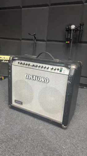 Caixa guitarra Meteoro Volcano