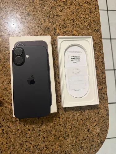 iPhone 16