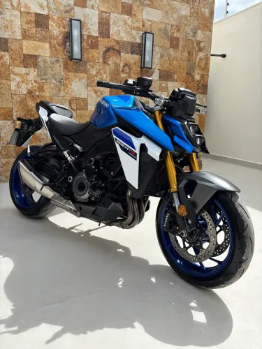 GSX-S 1000 ano 2025 EXTRA