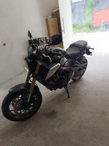 Moto extra de garagem 