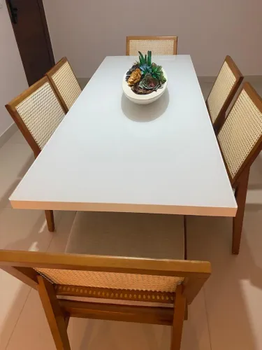 Conjunto de mesa e cadeiras palhinha