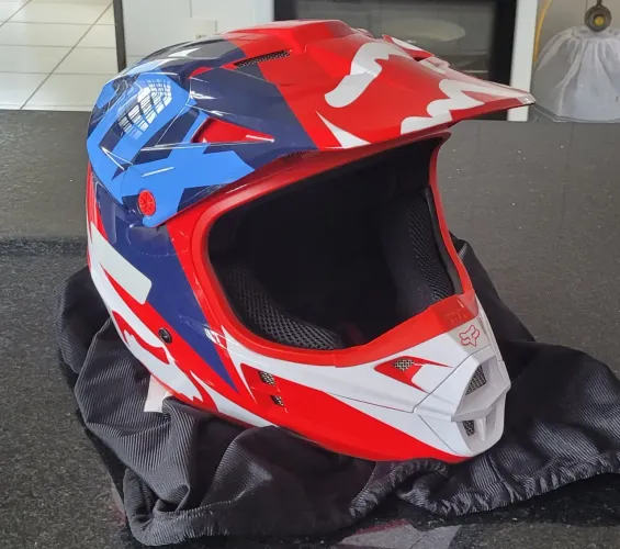 Capacete FOX V1 Race Vermelho e Branco - GG (61/62 cm)