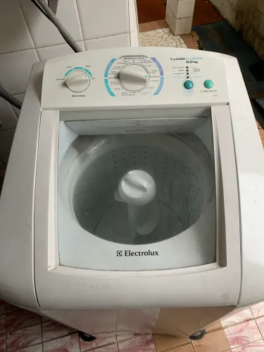 Máquina de Lavar Electrolux Turbo economia 9 kg