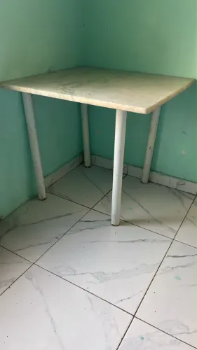 Mesa sem cadeiras c/ pedra de mármore original