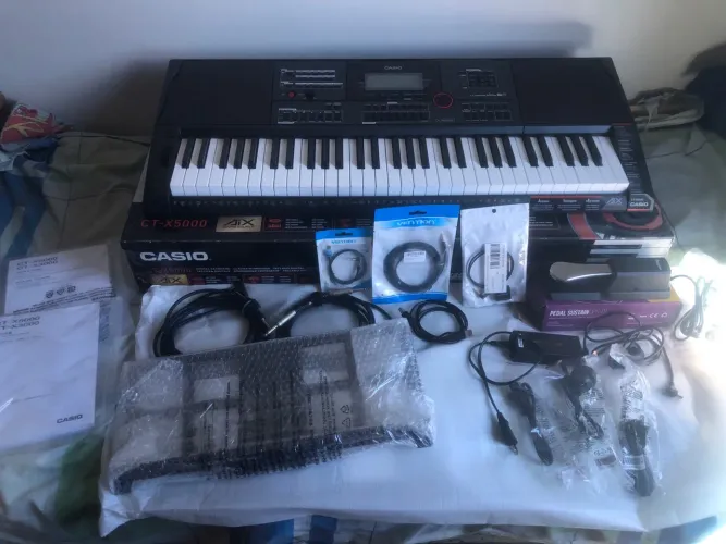 Teclado Casio CT- 5000 só a venda