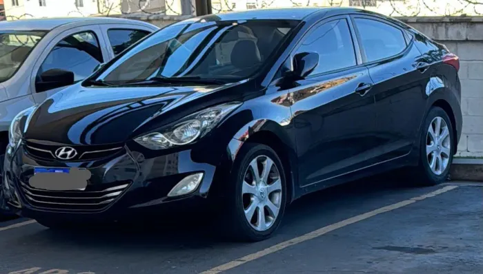 Hyundai Elantra GLS 1.8 16V Aut. 2012