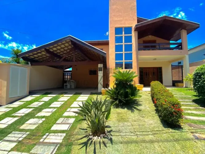Casa com piscina Condomínio Jardim Coleginho 350m² 4 Dormitórios Vila Zezé