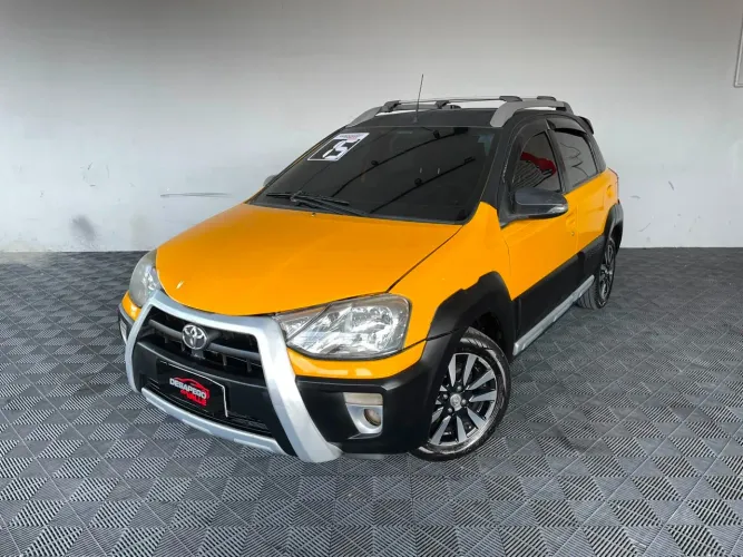 Toyota Etios Cross 1.5 Flex 16V 5P Mec. 2015