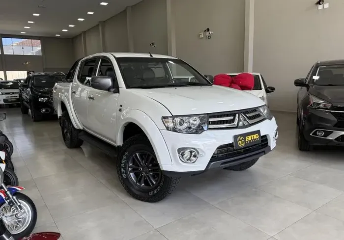 Mitsubishi L200 Triton HPE 3.2 CD TB Int.diesel AUT 2014