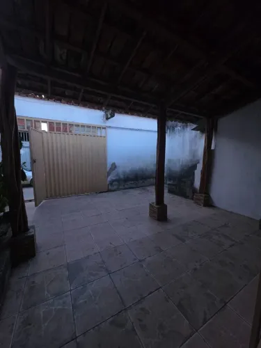 Casa (Térreo), com 2 quartos e 1 banheiros à Venda, 100 m² em Ilhéus/BA