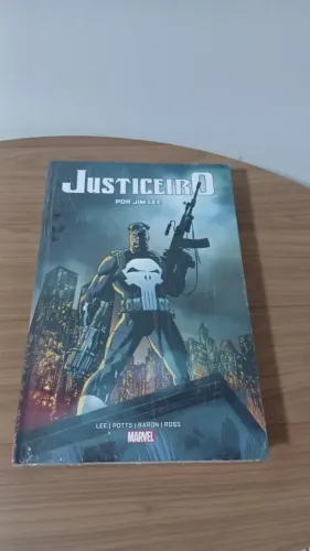 HQ Justiceiro, por Jim Lee