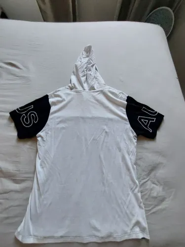 Camiseta com capuz, Masculina, Tamanho G.