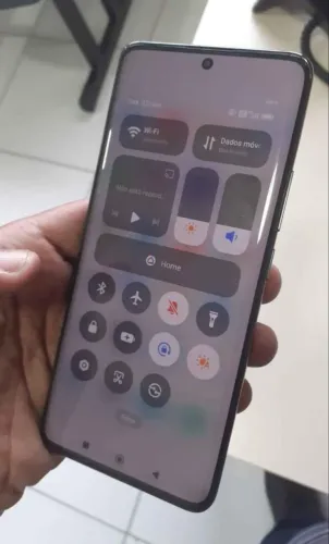 POCO X7 5G (512GB / 12GB RAM) Impecável - Completo na Caixa